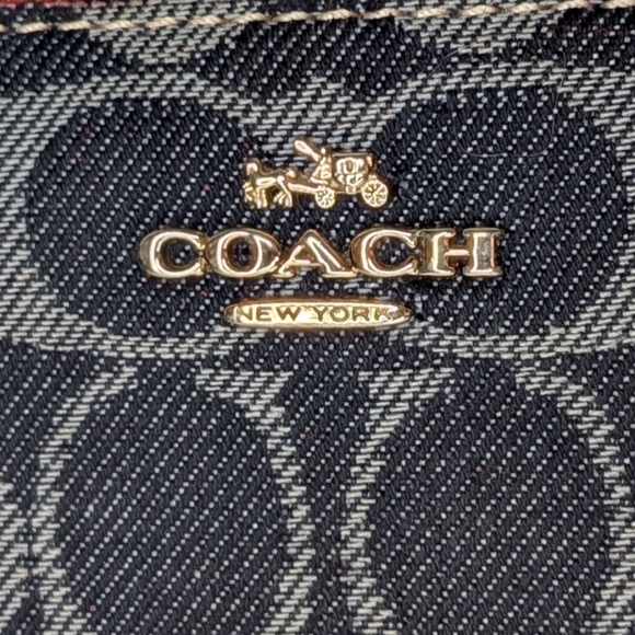 Coach Denim Wallet Signature C Monogram Zip Wallet Blue Jacquard Leather F53769 - Picture 16 of 16